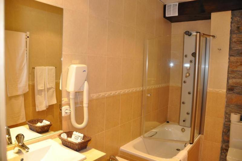 Hotel Mirador De Barcia Ribeira De Piquin 객실 사진